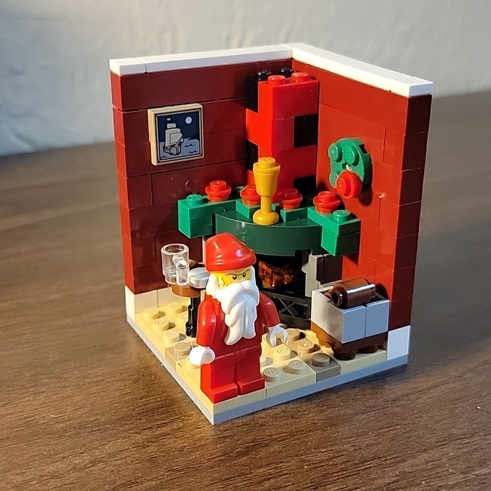 LEGO LIMITED EDITION 2011 HOLIDAY SET 3300002 CHRISTMAS MORNING BUILDING SET - Picture 1 of 11